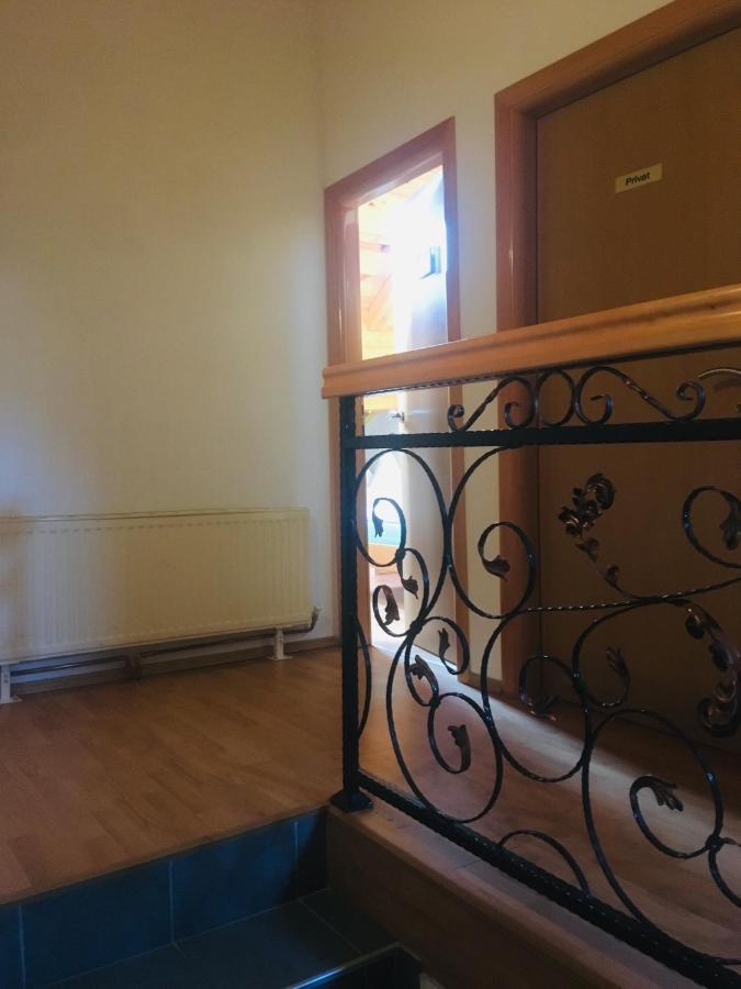 Omladinski Hotel Rostovo Bugojno Zewnętrze zdjęcie