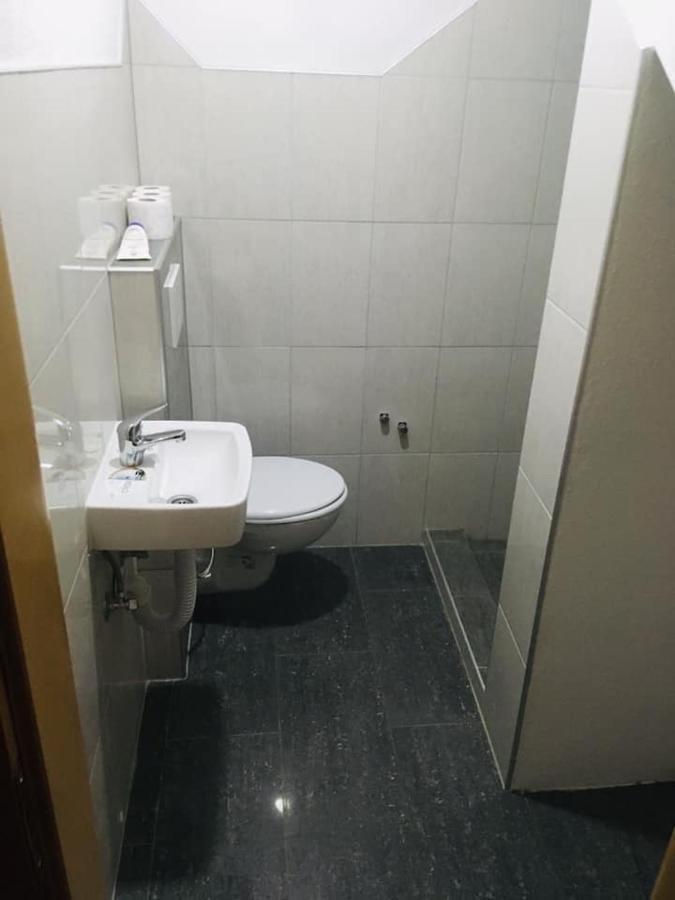 Omladinski Hotel Rostovo Bugojno Zewnętrze zdjęcie