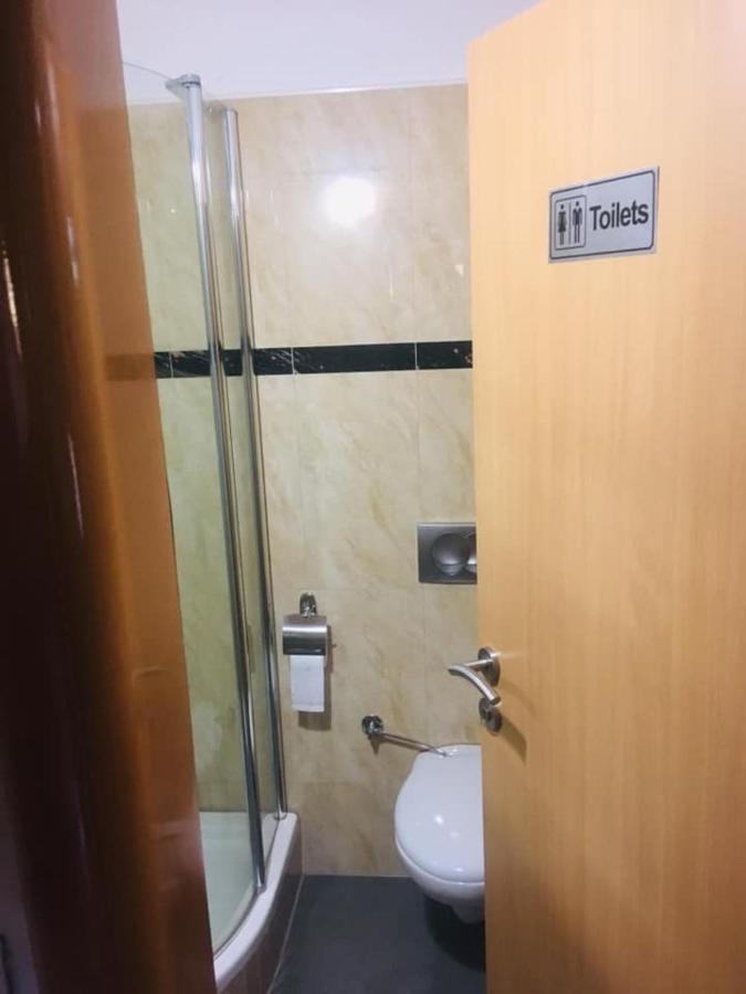 Omladinski Hotel Rostovo Bugojno Zewnętrze zdjęcie